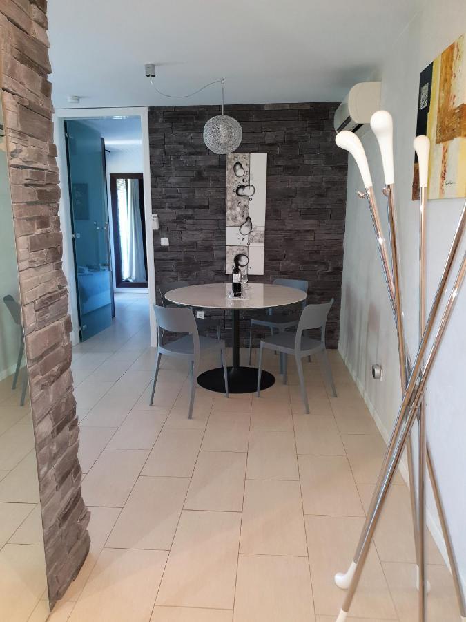 Lucia Exclusive With Parking In The Garage Apartment Porec Exterior photo