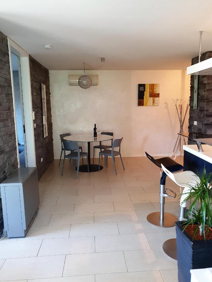 Lucia Exclusive With Parking In The Garage Apartment Porec Exterior photo