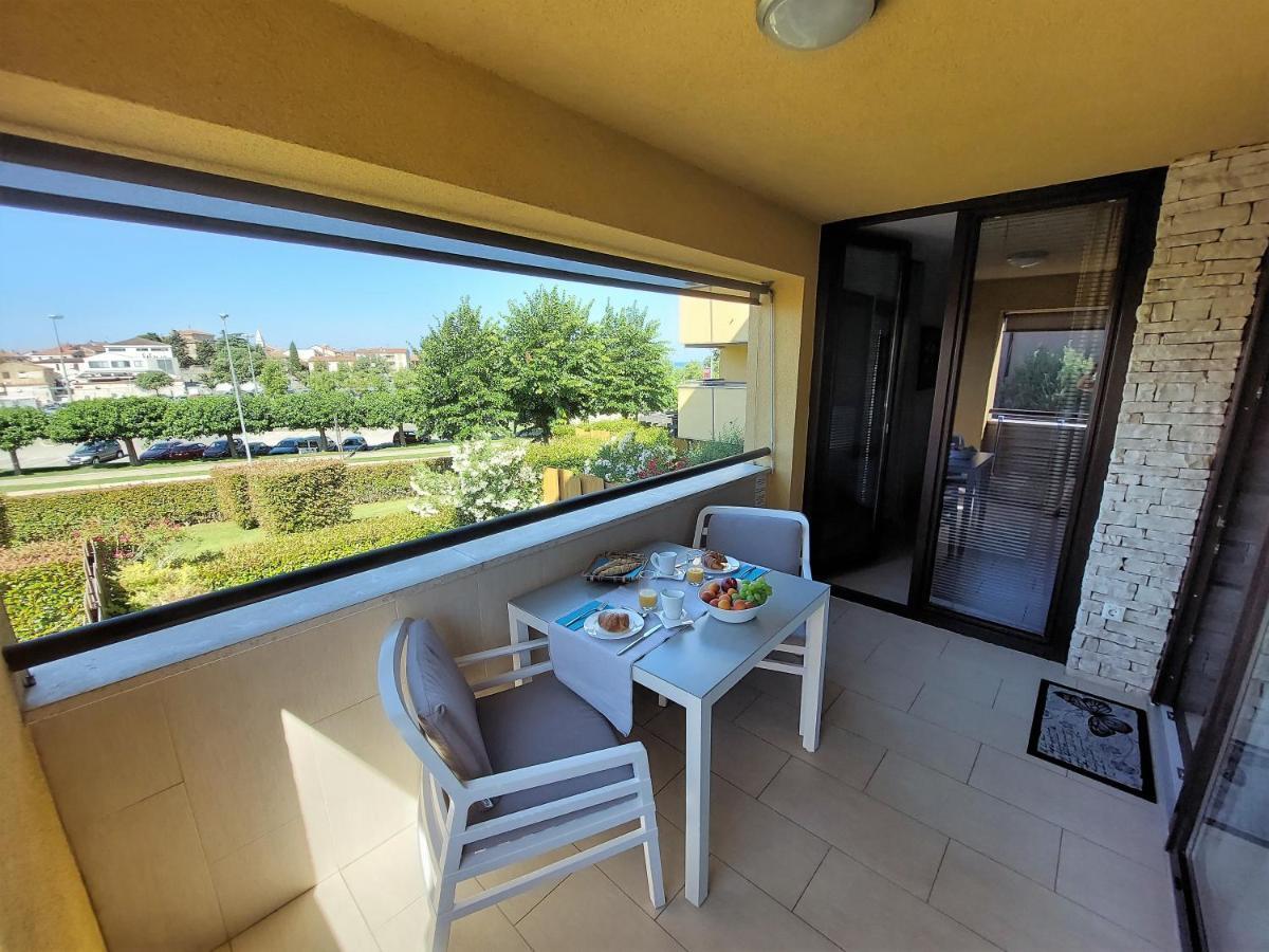 Lucia Exclusive With Parking In The Garage Apartment Porec Exterior photo