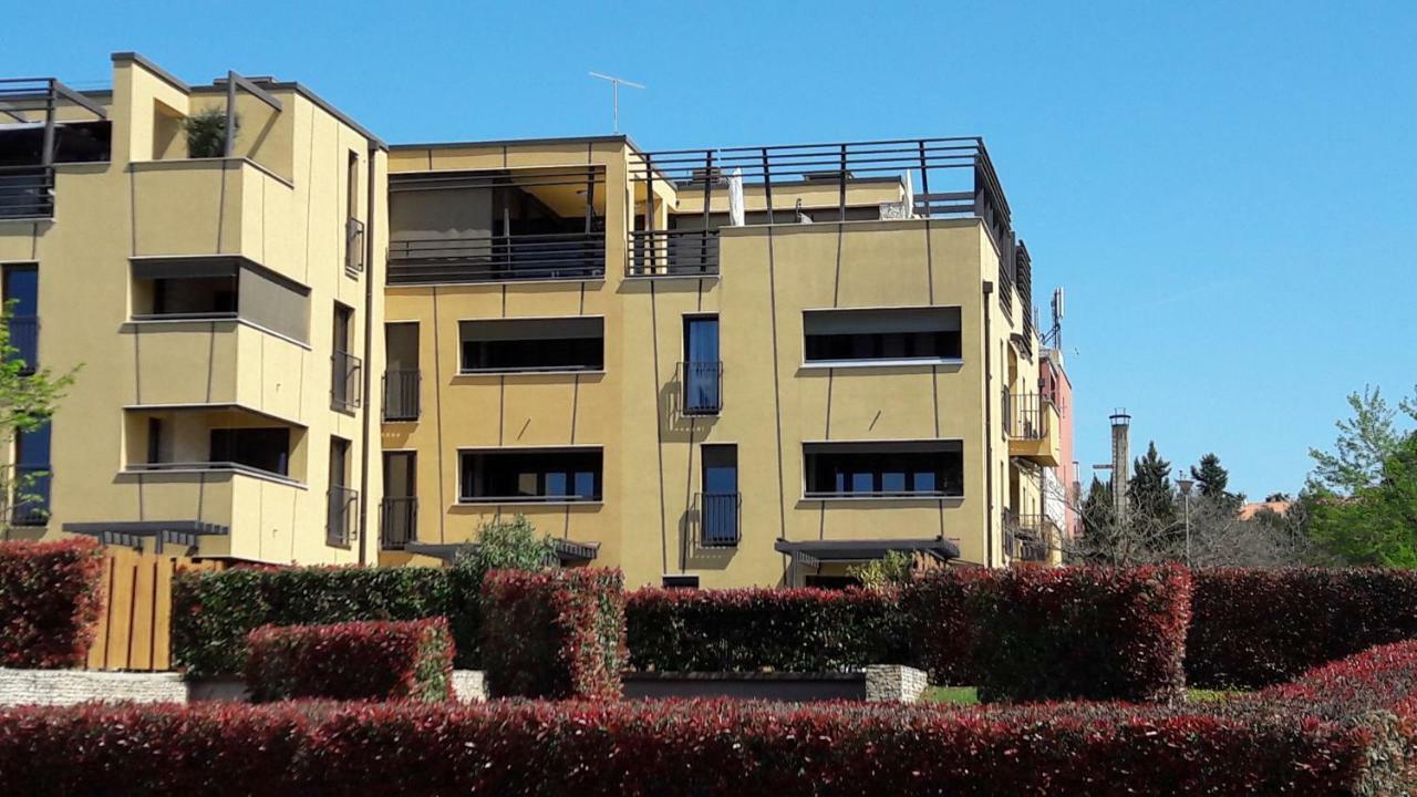 Lucia Exclusive With Parking In The Garage Apartment Porec Exterior photo